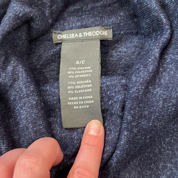 GUC! Chelsea & Theodore Sweater. Blue. SZ S - Picture 4 of 5